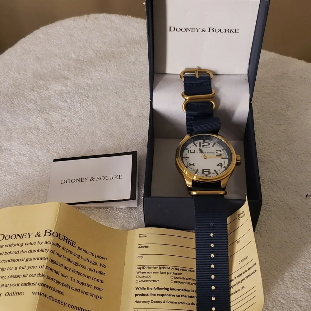 DOONEY & BOURKE Watch - Picture 9 of 9